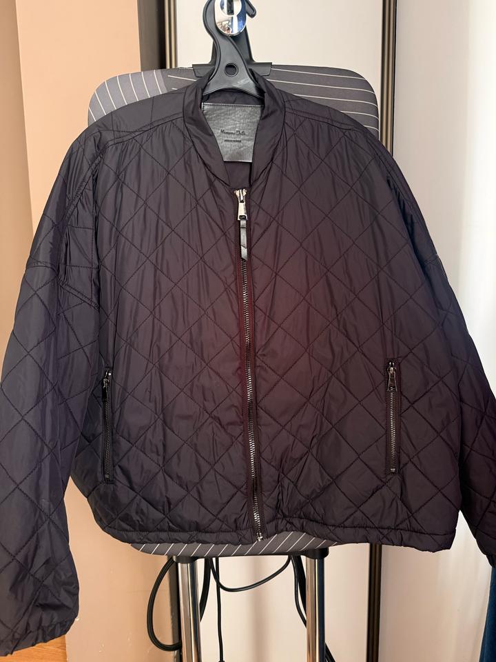 Стеганый бомбер Massimo Dutti
