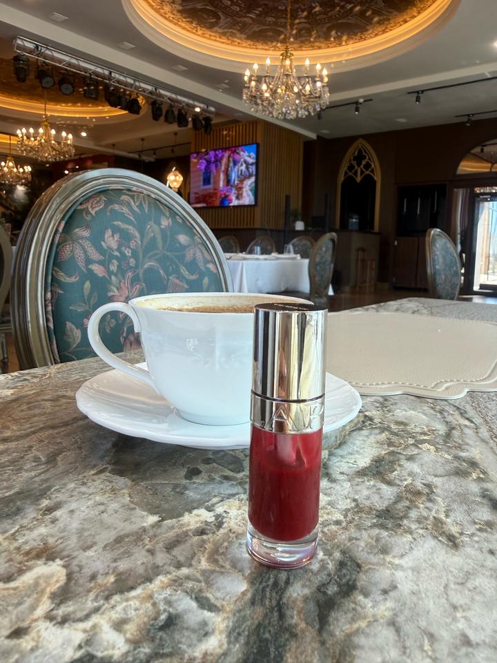 Масло для губ Clarins Lip Comfort Oil 03