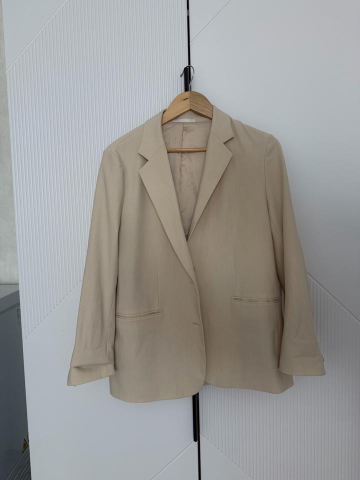 Женский пиджак UNIQLO