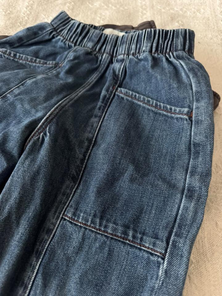Zara Kids Джинсы и брюки Zara на 110 см