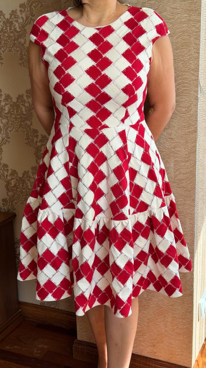 Carolina Herrera