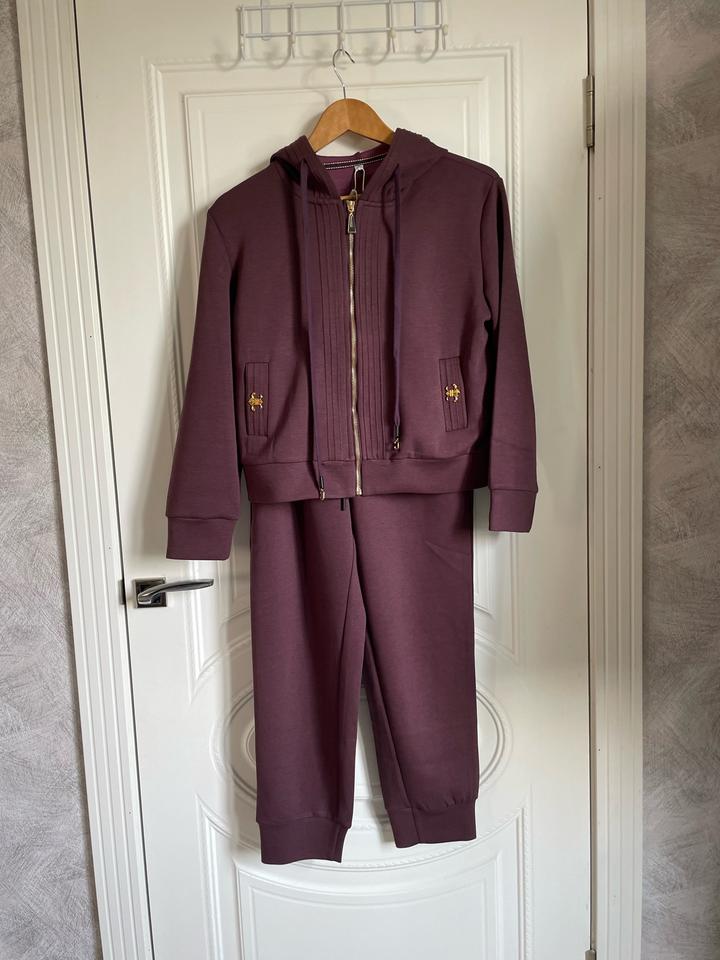 Спортивный костюм новый L-XL
