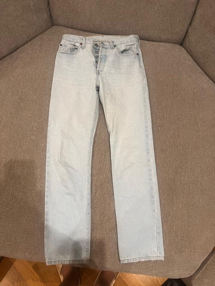Джинсы Levi's 501