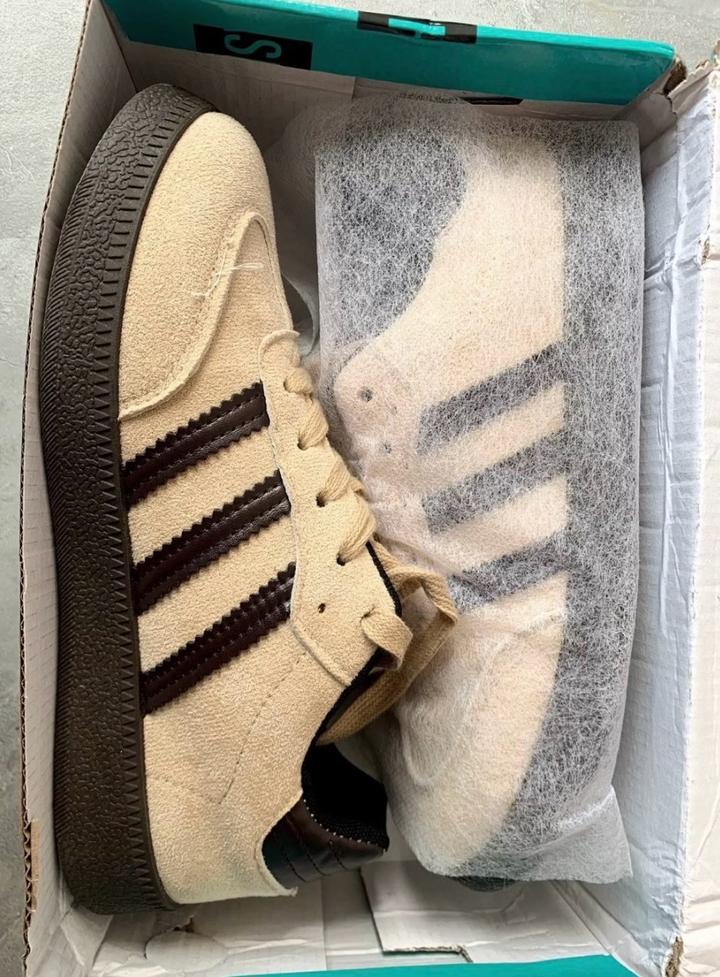 Кроссовки adidas
