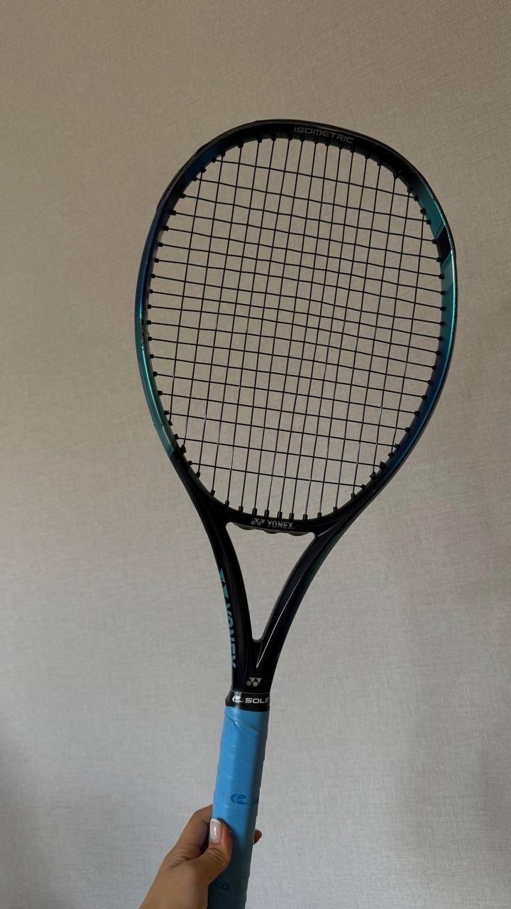Yonex