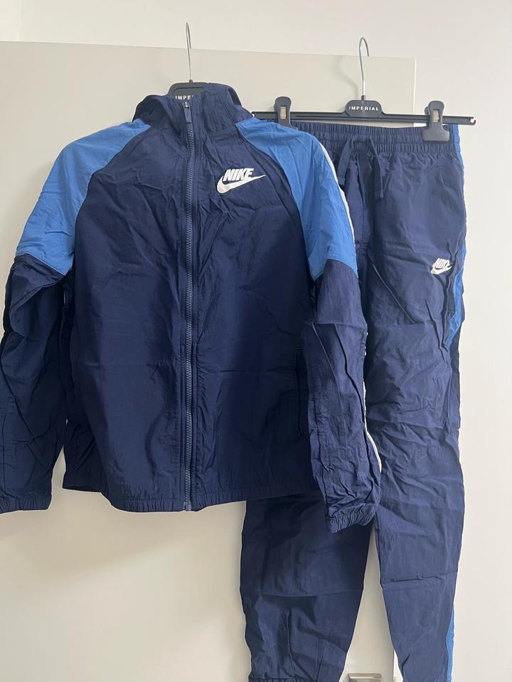 Спортивный костюм Nike