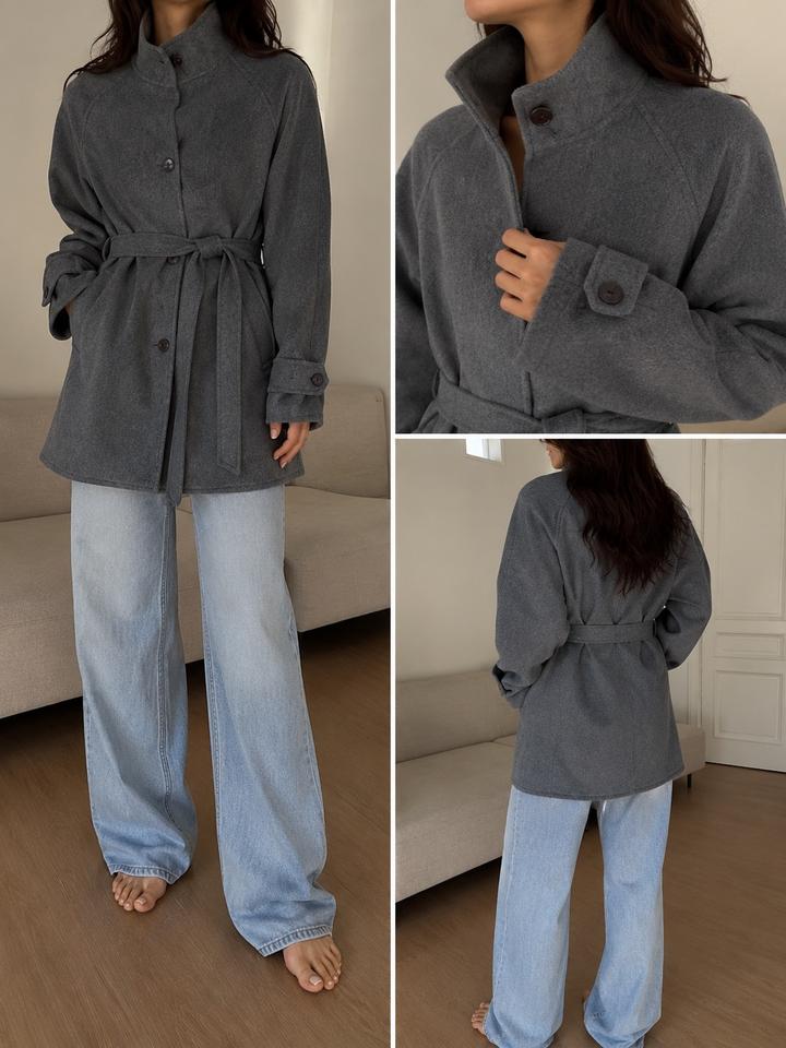 Trench coat /пальто с высоким горлом