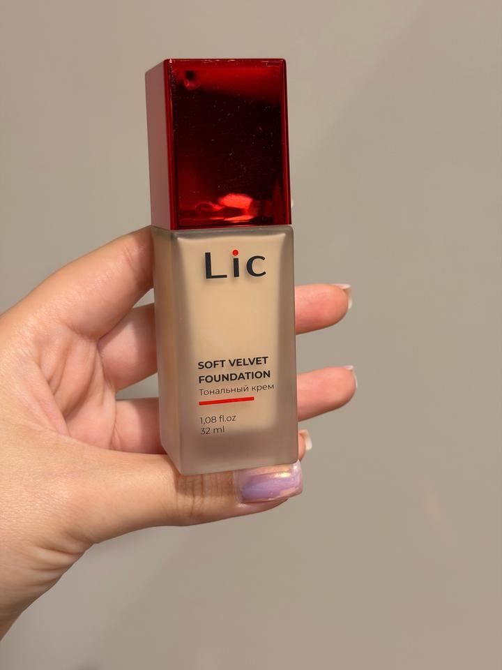 Тональный крем LIC Soft Velvet Foundation