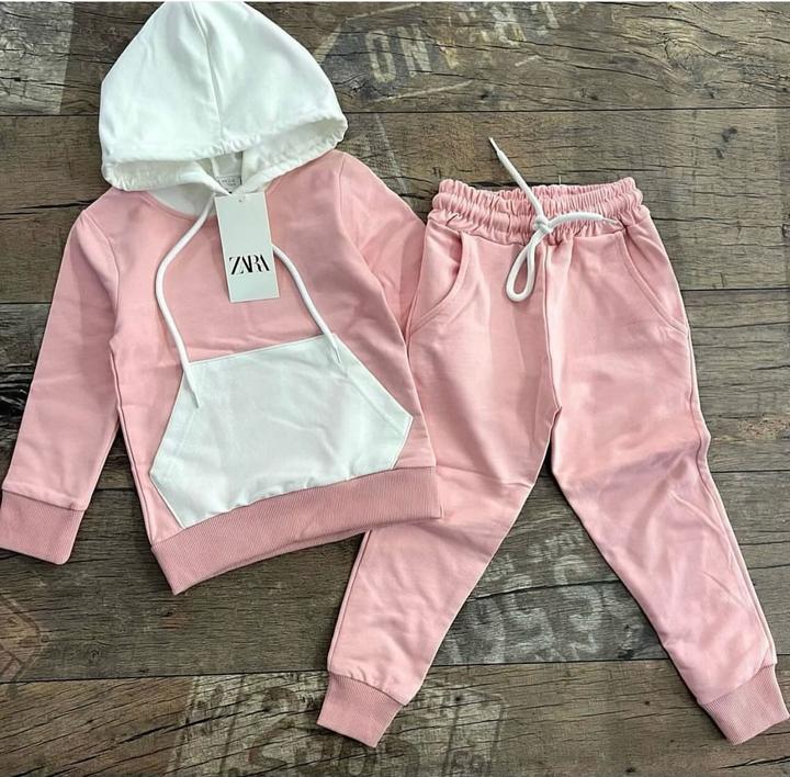 ZARA спортивный костюм для девочки