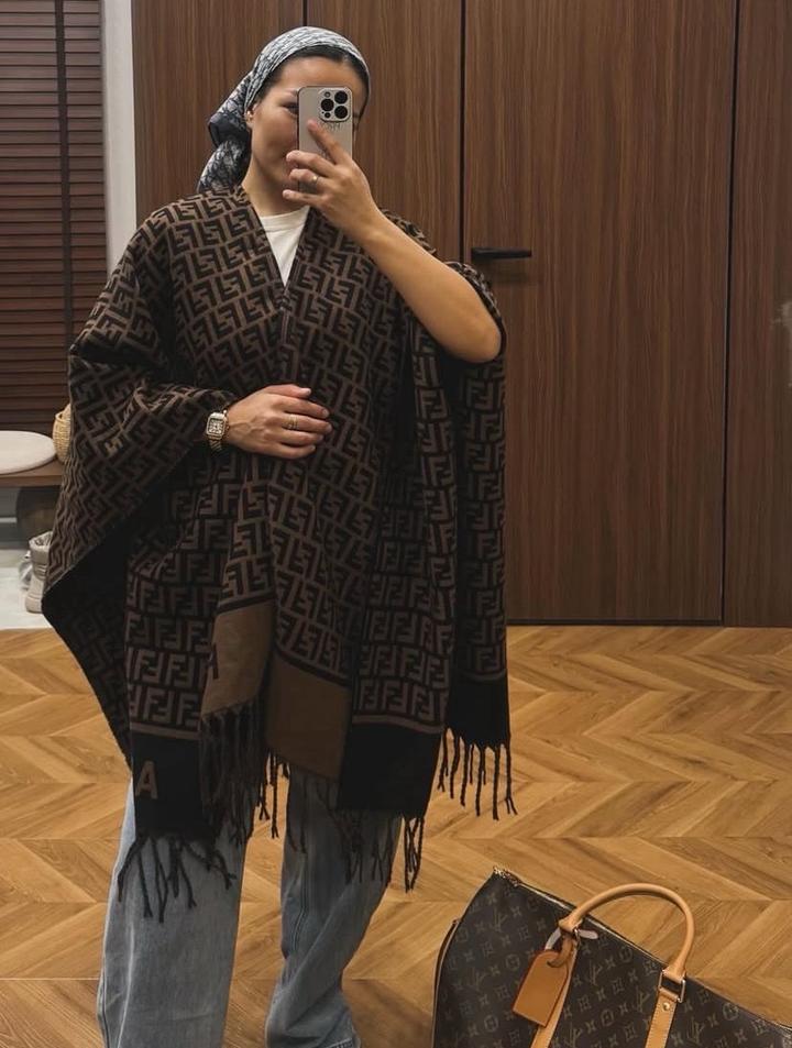 Накидка Fendi