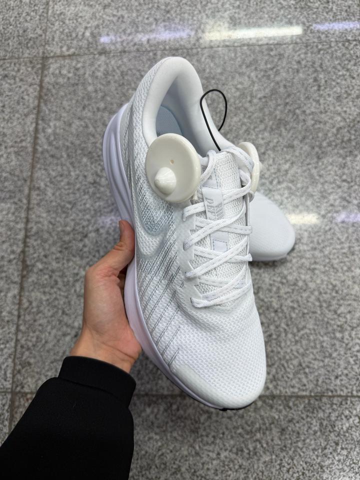 Кроссовки Nike