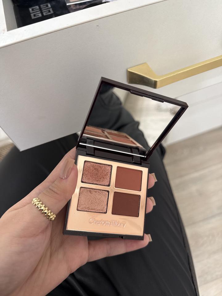 Палетка теней Charlotte Tilbury Pillow Talk Dreams