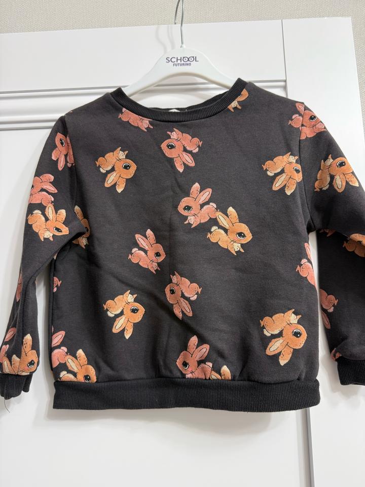 H&M