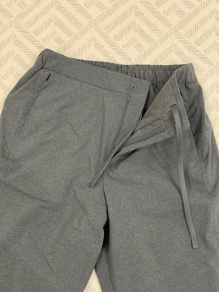 Брюки UNIQLO