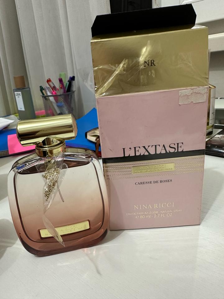 NINA RICCI
