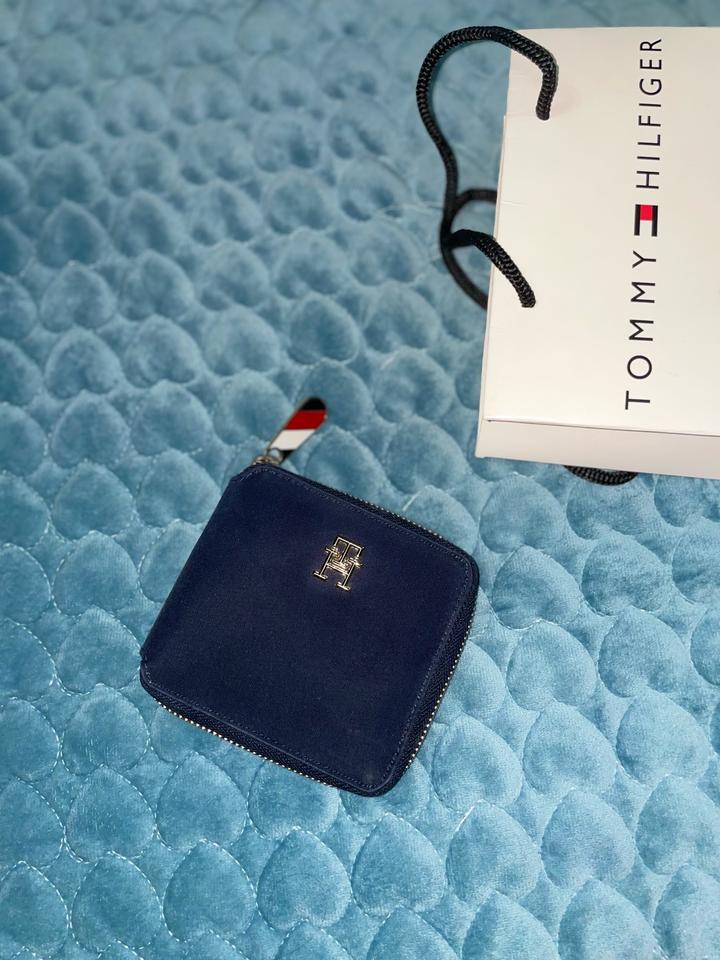 Tommy Hilfiger