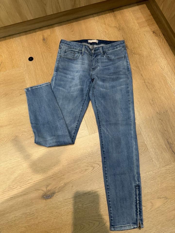 Джинсы uniqlo