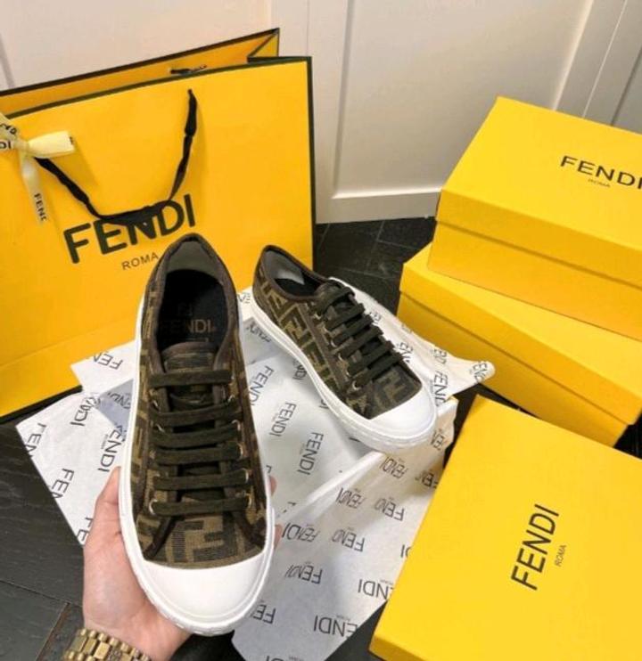 Fendi Кроссовки коричневый
