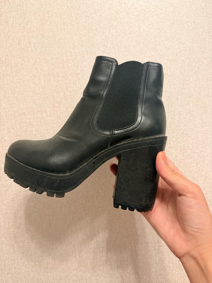 H&M
