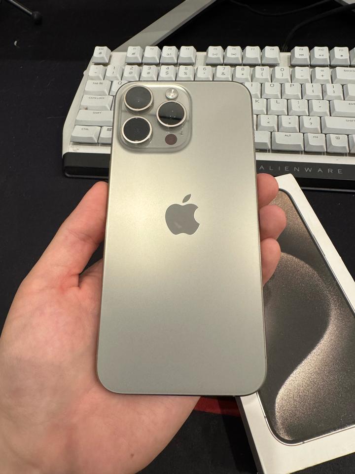 Apple iPhone 15 Pro Max / 256 Gb / 86%