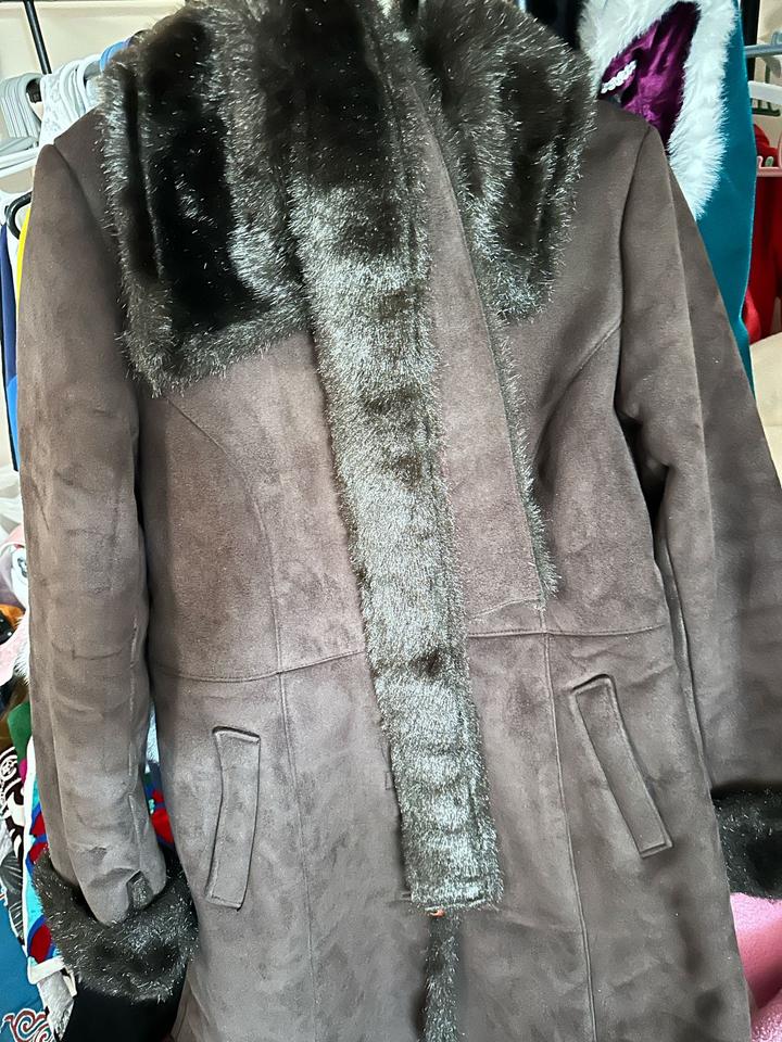 Женская дубленка