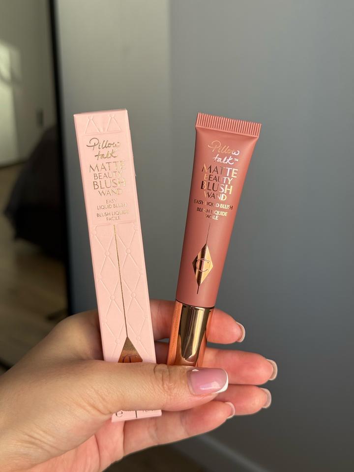 Румяна Charlotte Tilbury