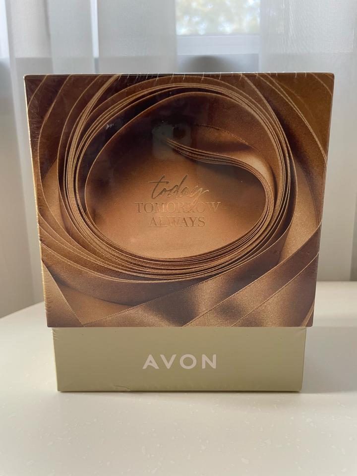 Парфюмерно-косметический набор  Avon Today Tomorrow Always