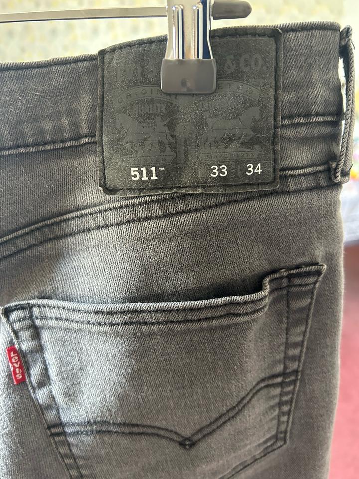 Levi's