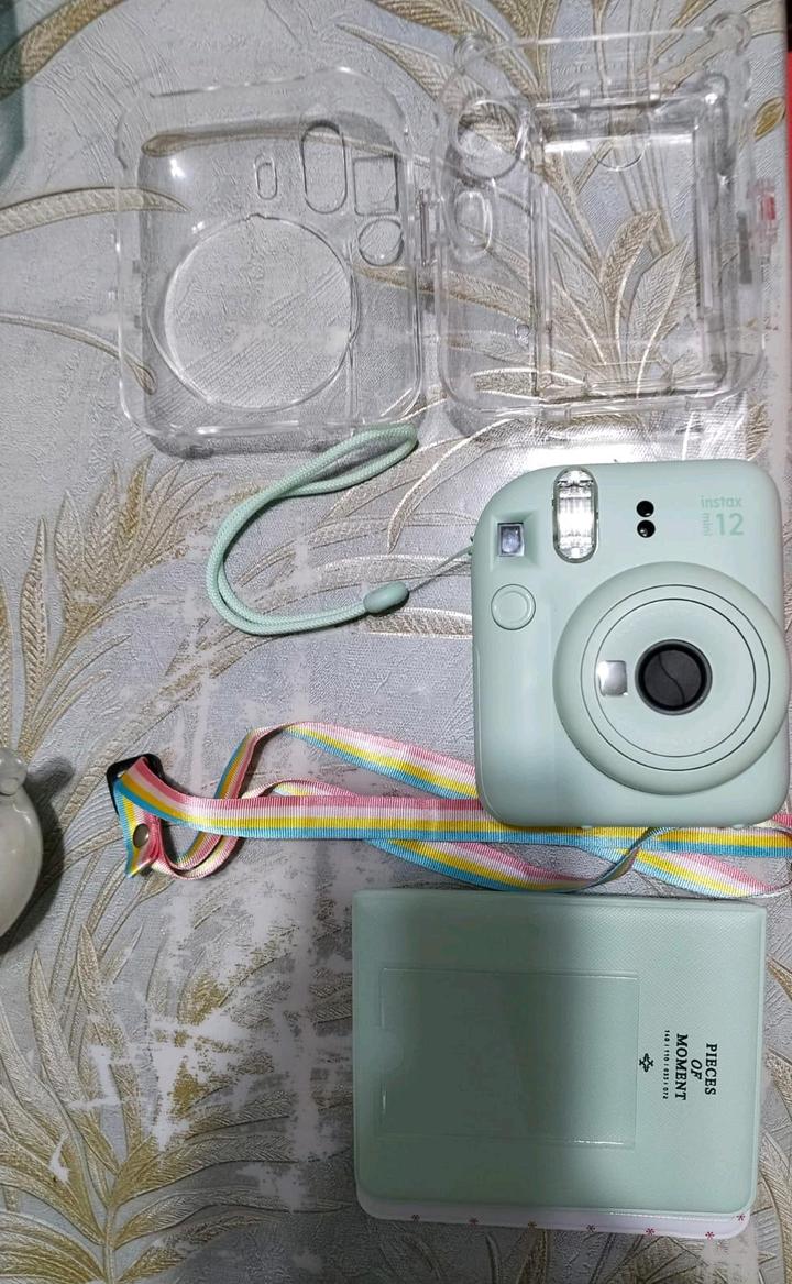 Instax