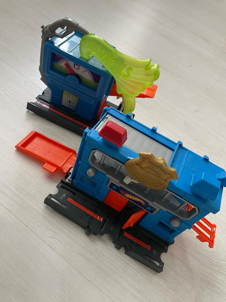 Hot Wheels