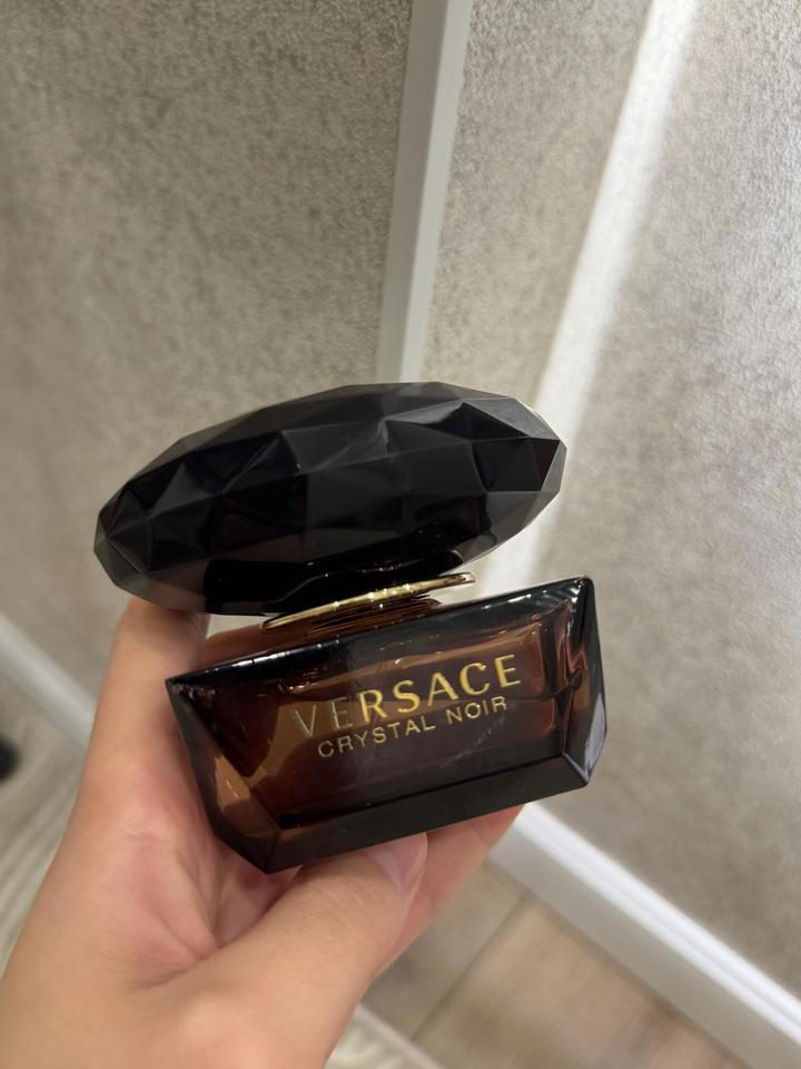Парфюмерная вода Versace Crystal Noir