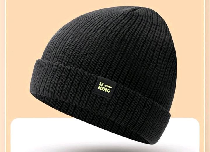 LI-NING Шапка мужская lining