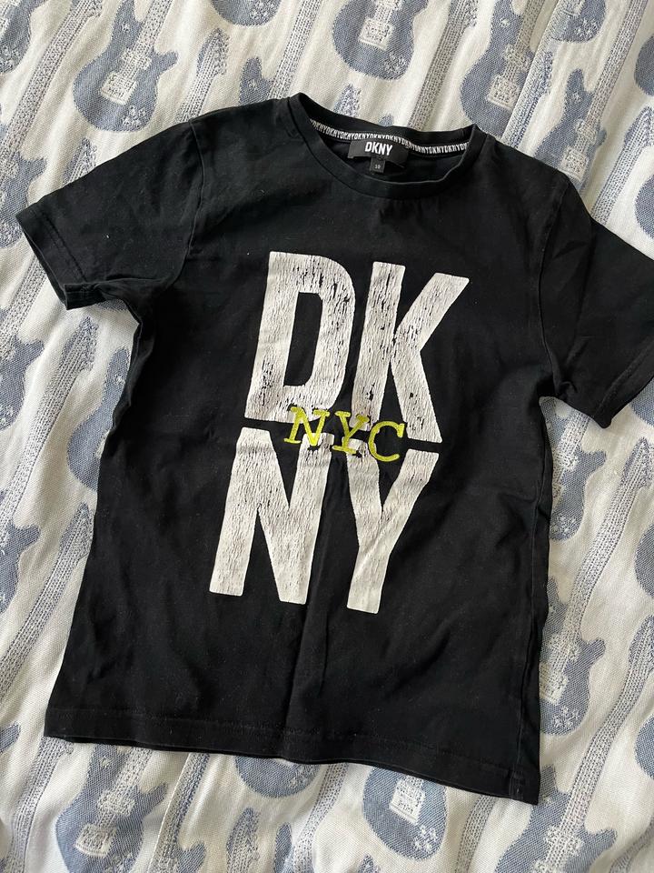 DKNY