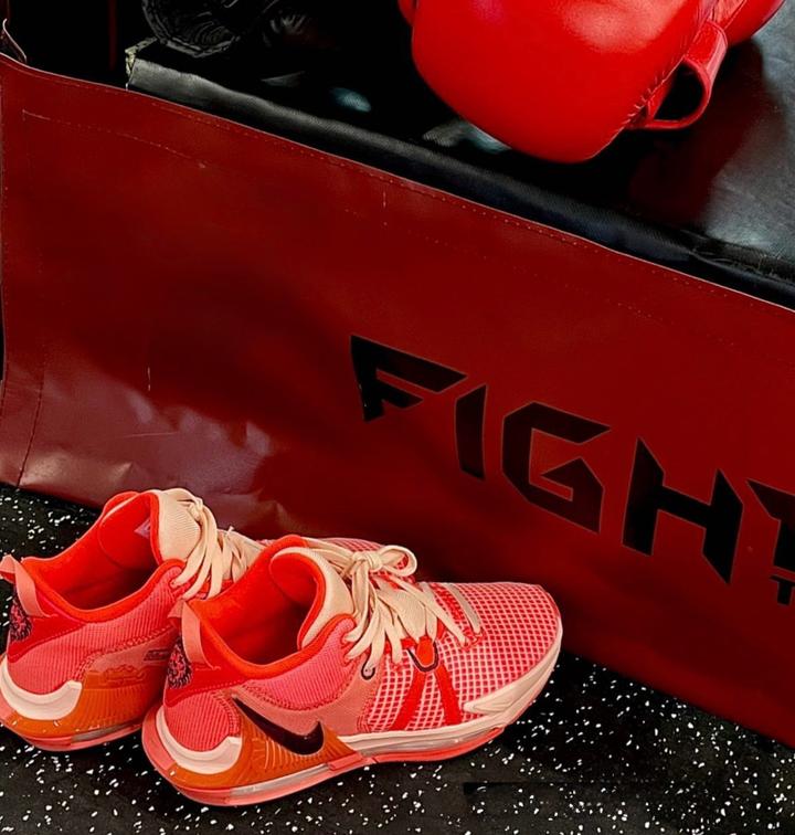 Кроссовки Nike баскетбольные