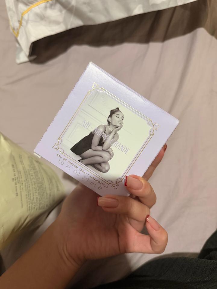 Парфюмерная вода Ariana Grande духи