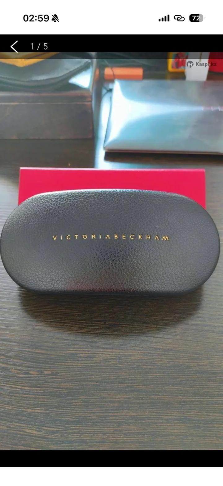 Солнцезащитные очки Victoria Beckham