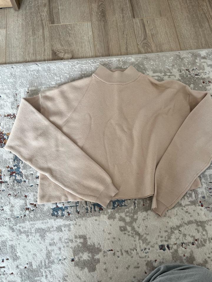 Джемпер Bershka