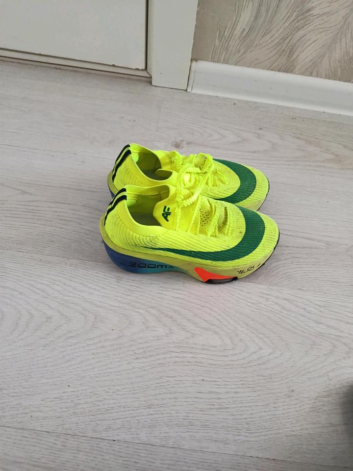 Кроссовки детские nike zoomx