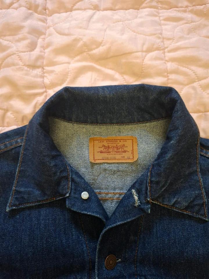 Levi's