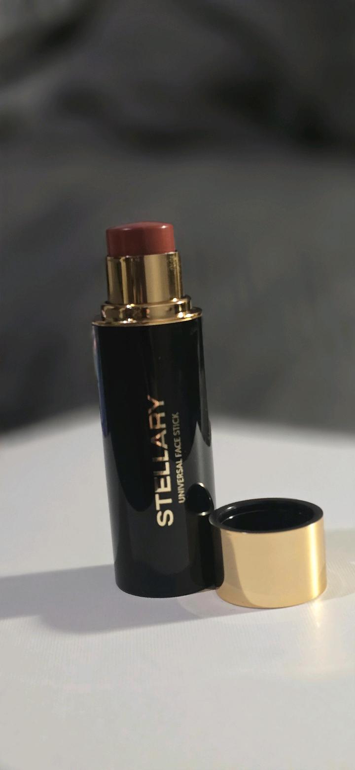 Румяна в стике Stellary