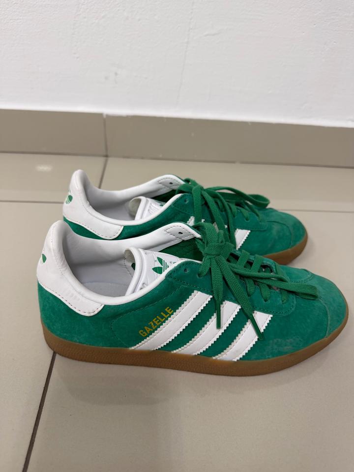 Кроссовки Adidas