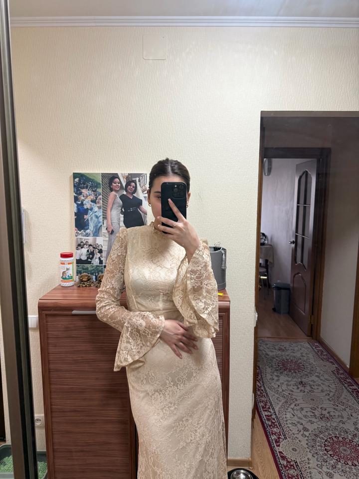 Кружевное платье