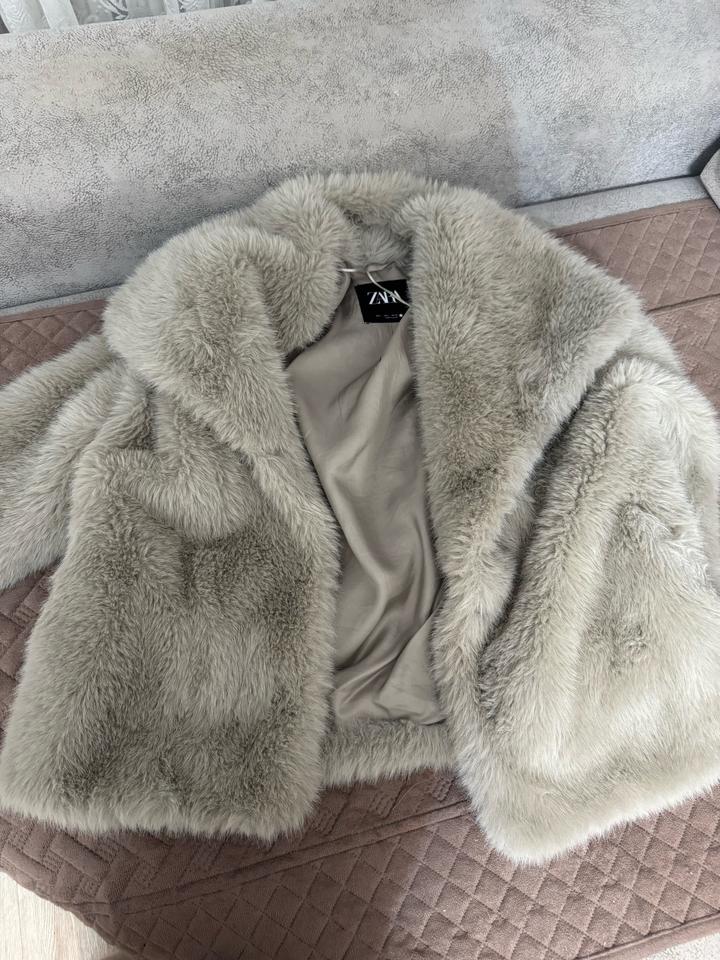 Шуба из искусственного меха ZARA