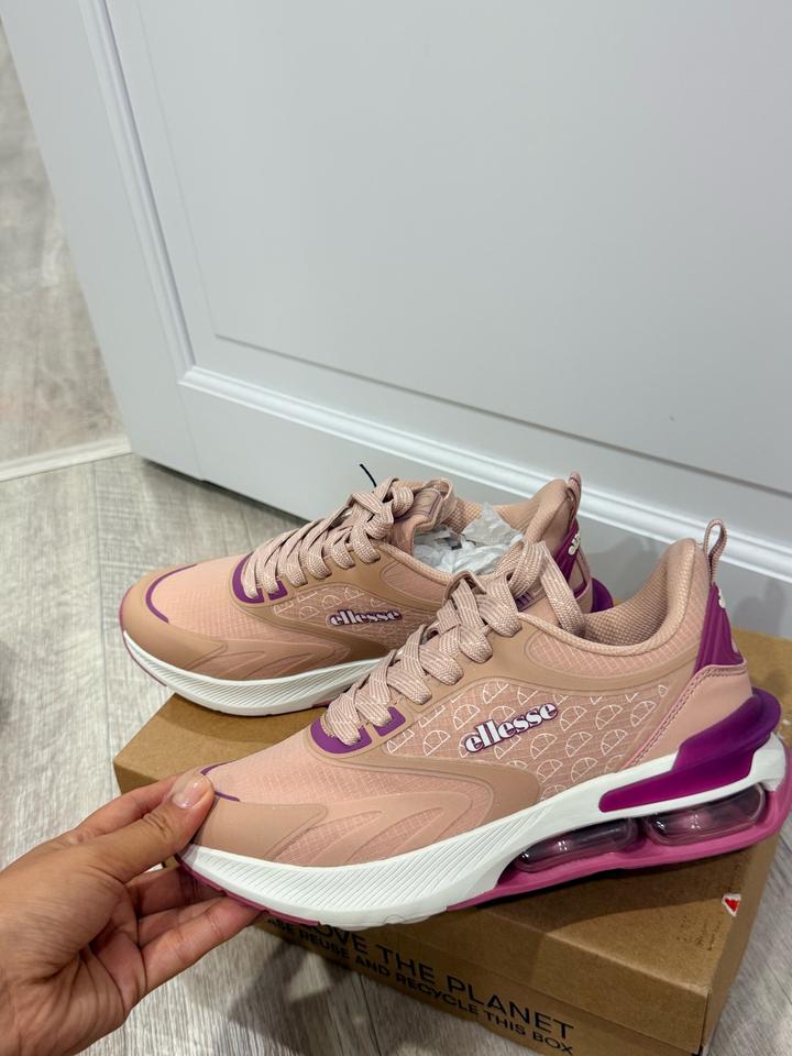 Ellesse