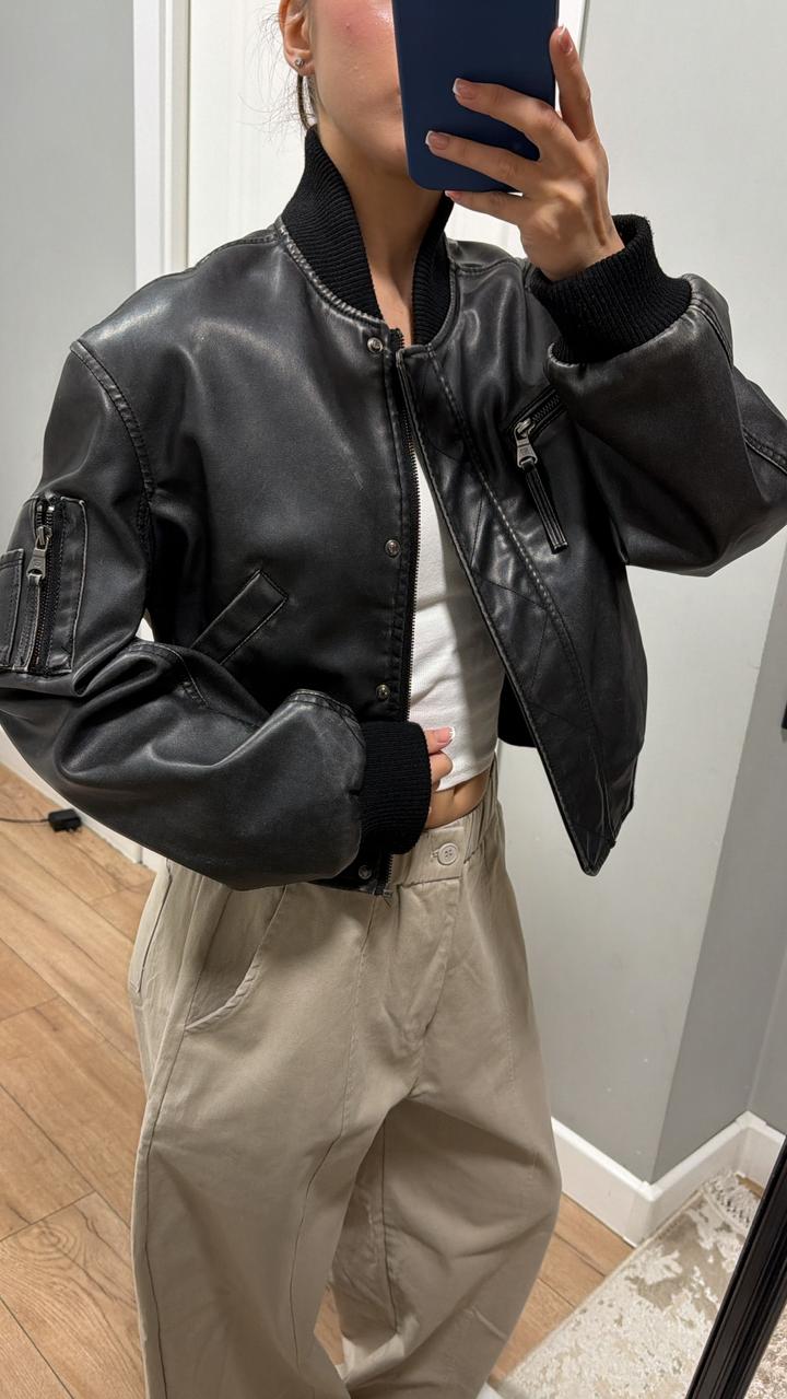 Bershka Женский бомбер из экокожи