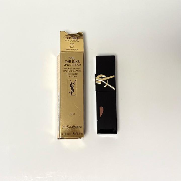 Yves Saint Laurent The Inks Vinyl жидкая помада 620 Peach Subversion