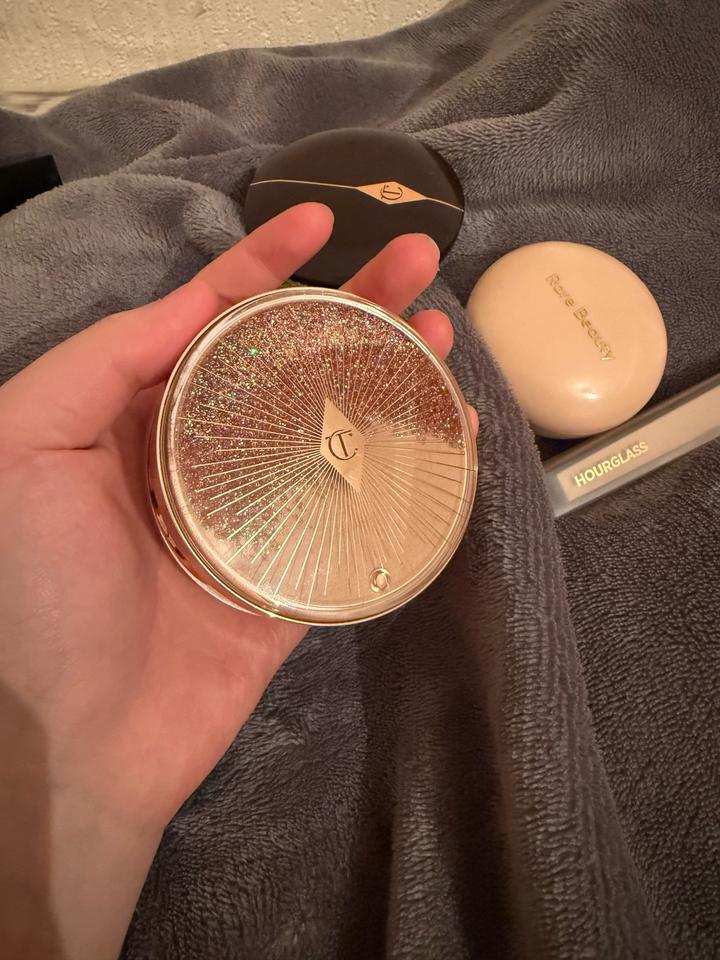 Charlotte Tilbury хайлайтер Pillow Talk Multi-Glow