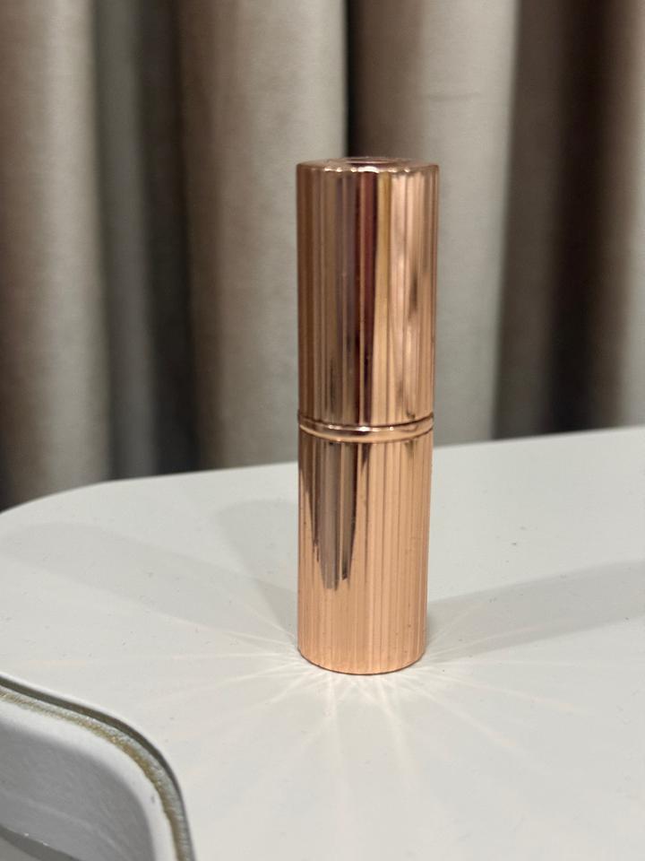 Charlotte tilbury secret salma помада