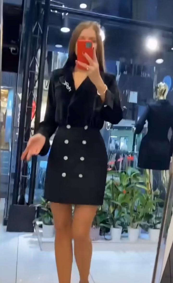 Премиальное платье Perle Donna с королевским велюром и брошью