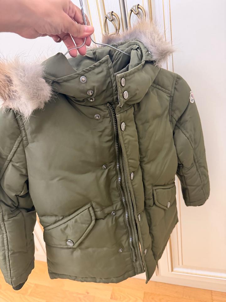 Пуховик Moncler